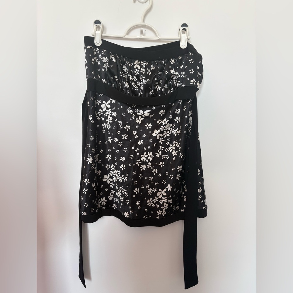 Flower top with bow detail